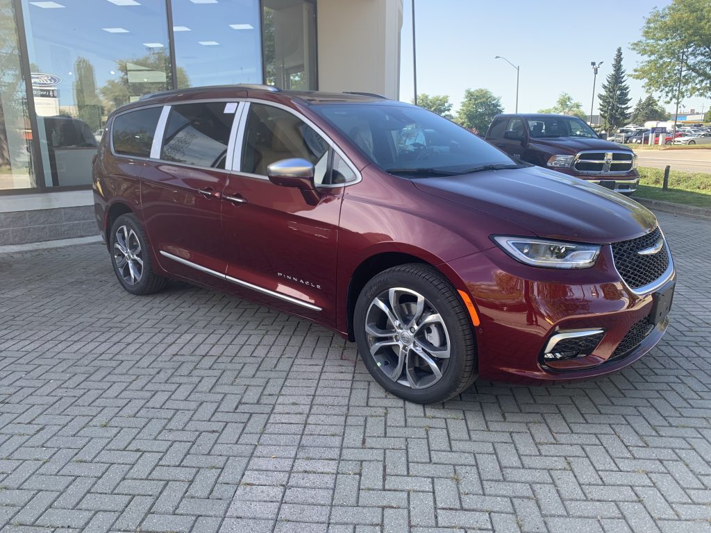2022 Chrysler Pacifica Limited AWD Toronto